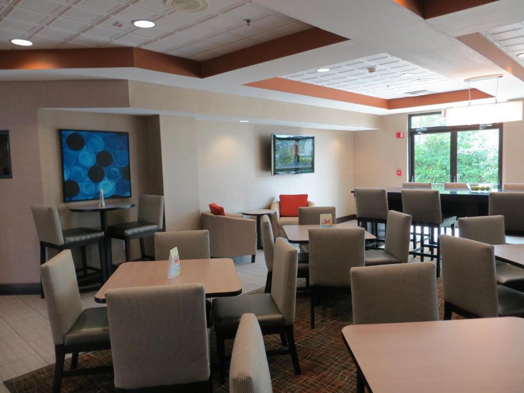 Country Inn & Suites By Radisson, Wolfchase-Memphis, Tn ภายนอก รูปภาพ